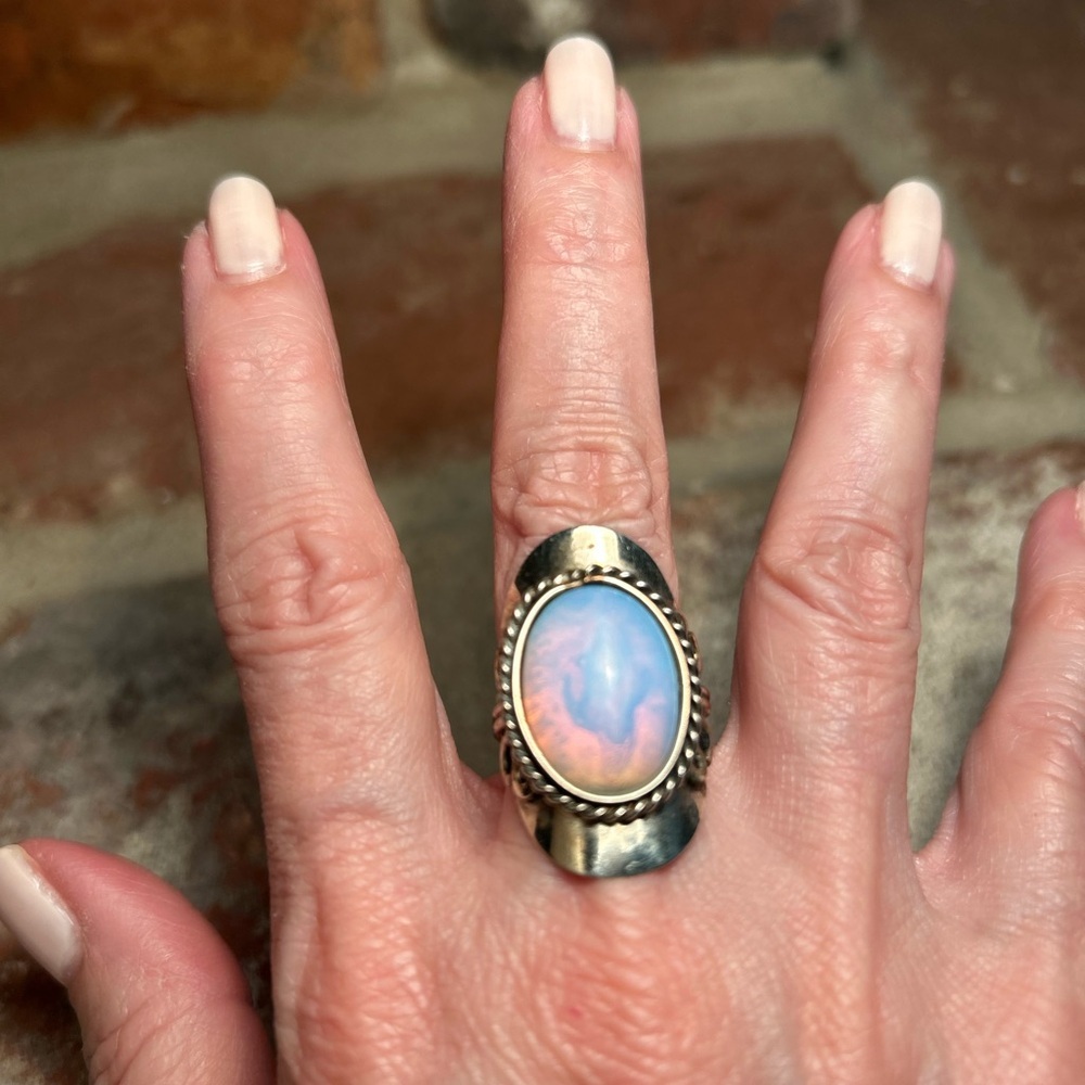 Opaline Stone Ring - Vintage Size 7” - Picture 6 of 8